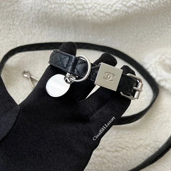 Auth Chanel Black Quilted CC Logo Dog Collar & Leash Set - Size Small - Picture 2 of 15